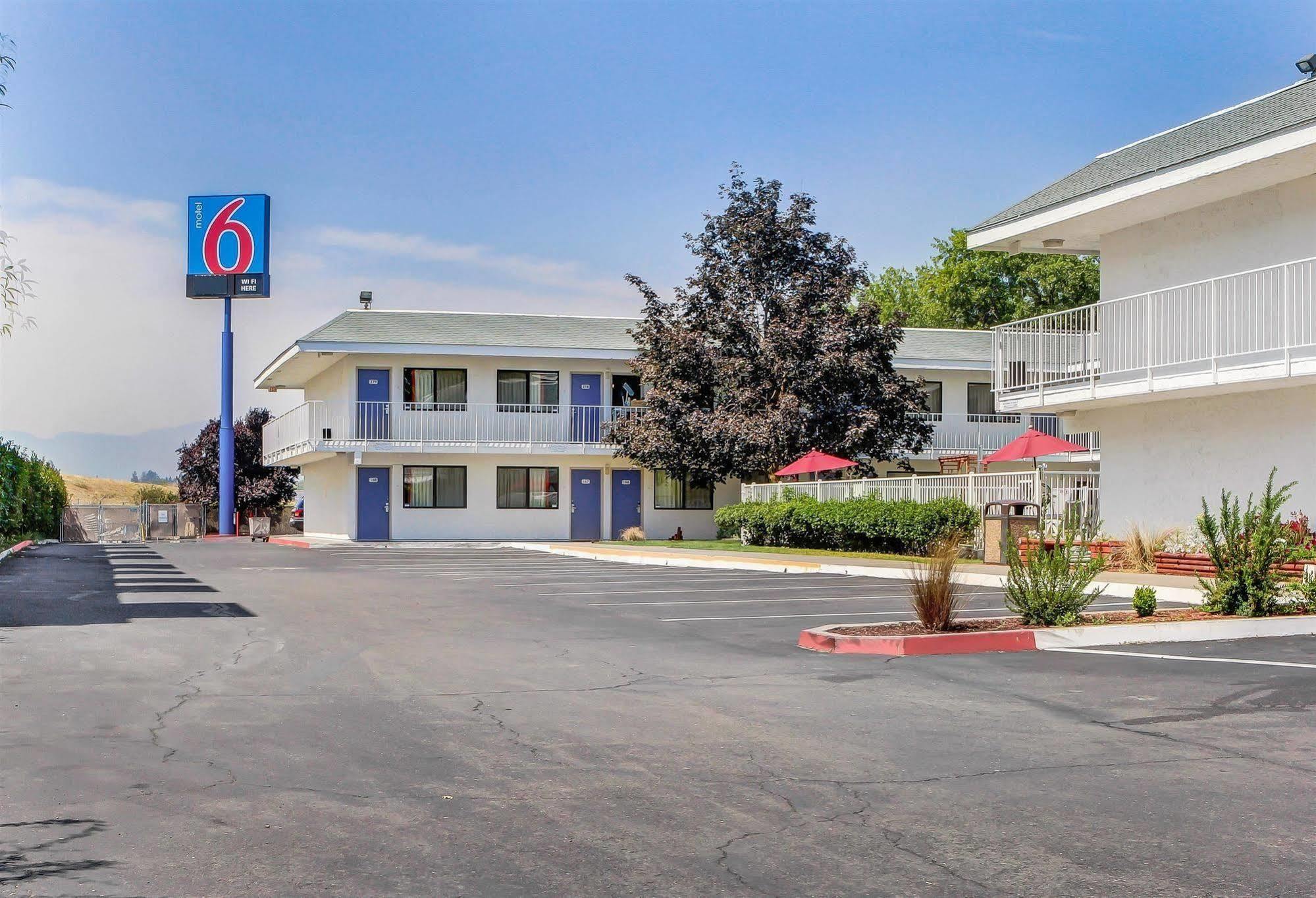 Motel 6-Medford, Or Exteriör bild